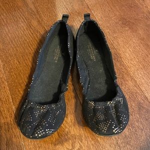 American Eagle Ballet Flats